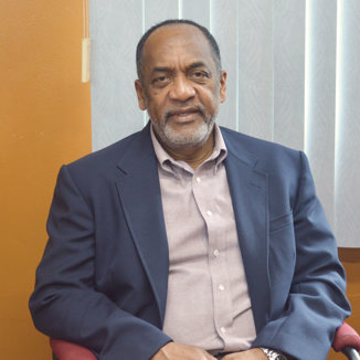 Dr Vincent Adams